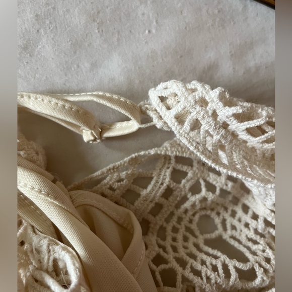 Beautiful crochet Adiva Top - Picture 5 of 6